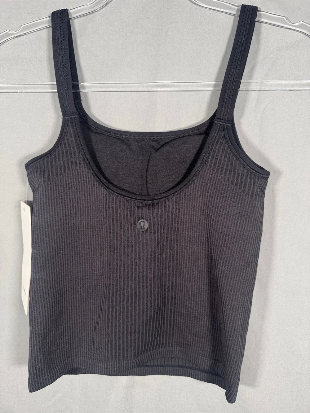 Lululemon NWT Ebb to Street Scoop-Neck Cropped Tank Top Black Bra B/C Size 4 - Picture 3 of 7